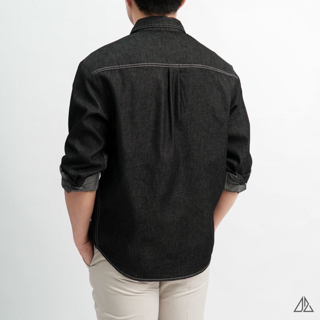 Áo sơ mi jean hai túi chỉ nổi