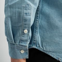 Áo sơ mi jean hai túi chỉ nổi
