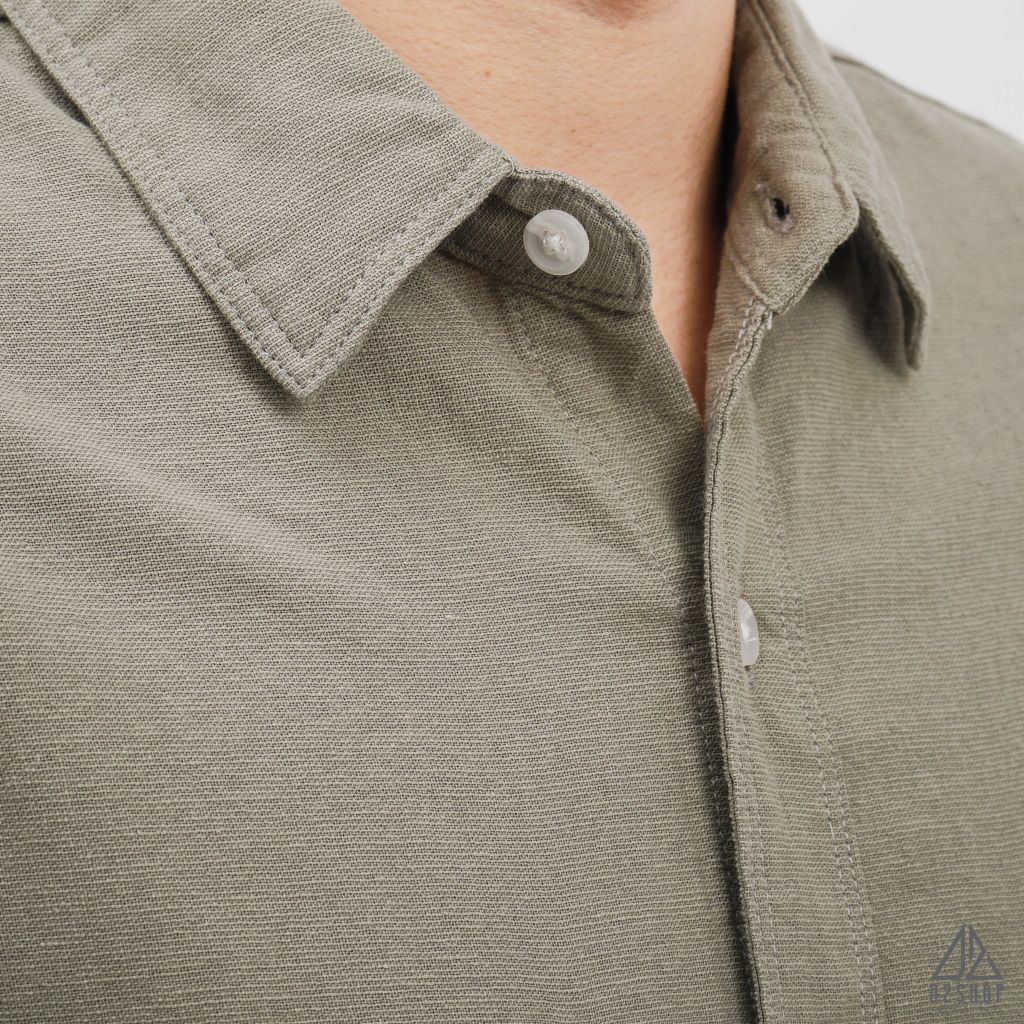 Áo sơ mi tay ngắn 2 túi vải linen