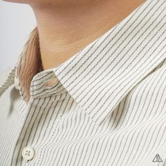 Áo sơ mi sọc nhỏ phối túi