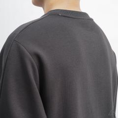 Áo thun tay dài Raglan