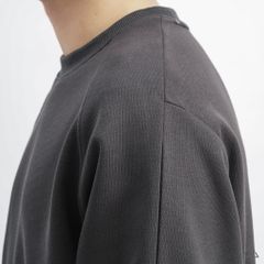 Áo thun tay dài Raglan