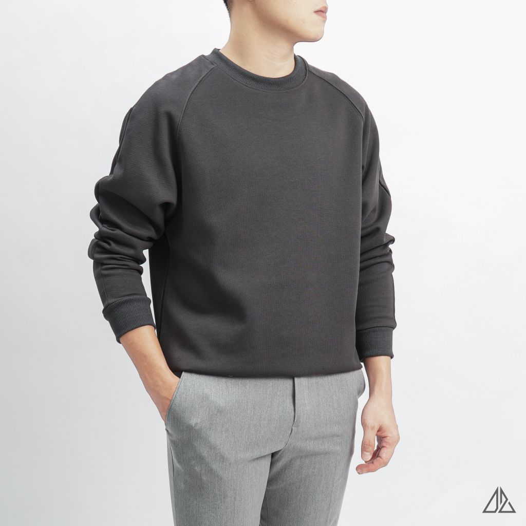 Áo thun tay dài Raglan