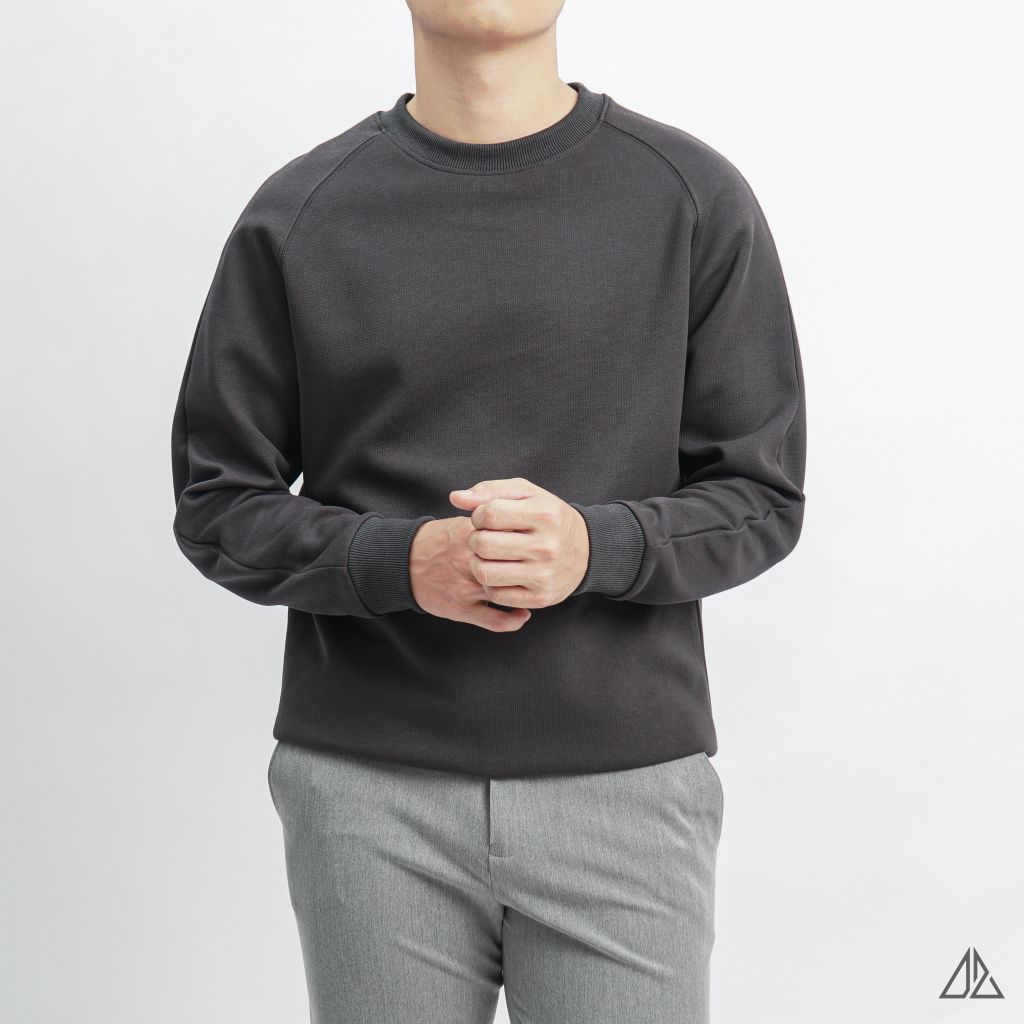 Áo thun tay dài Raglan