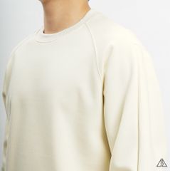 Áo thun tay dài Raglan