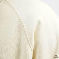 Áo thun tay dài Raglan