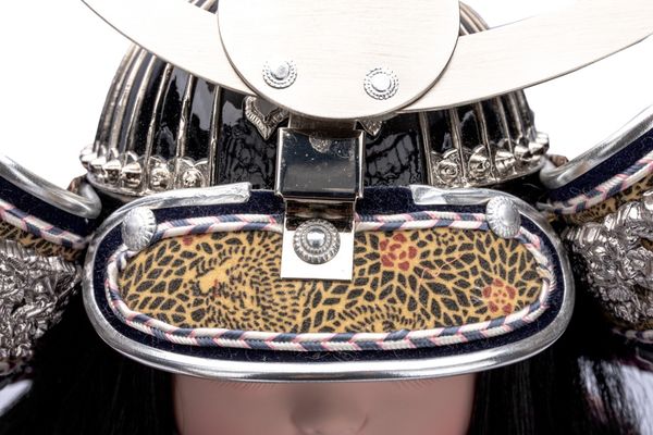 Cậu Bé Đại Tướng Yoroi Kodomo Số 303