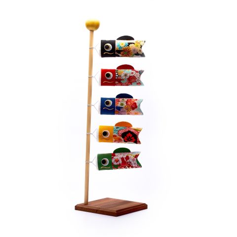 Cờ Cá Chép Năm Con – Biểu Tượng May Mắn Và Truyền Thống Nhật Bản