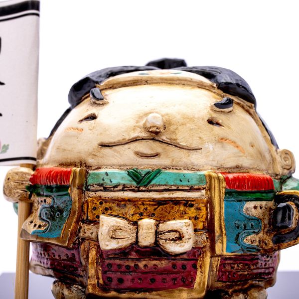 Tượng Gốm Momotaro