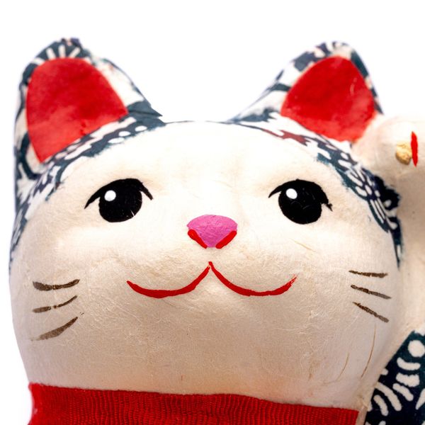 Mèo Manekineko hoa văn Nhật Bản