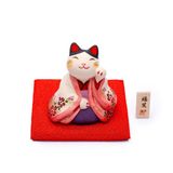 Cô Mèo Quý Tộc May Mắn