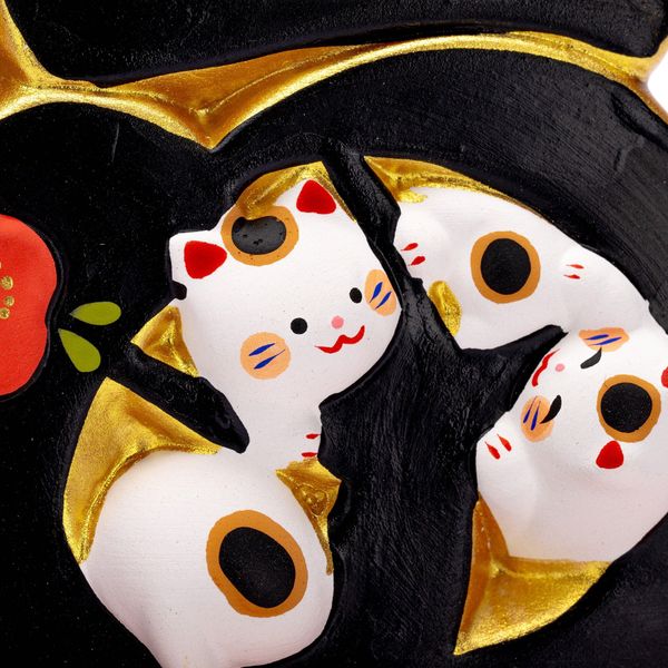 Mèo May Mắn Với Kí Tự 