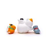 Mèo Mẹ Cùng Con Đi Học (Tam Thể)