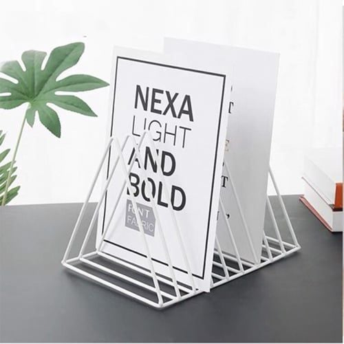 Kệ sách sắt để bàn hình tam giác - GM47