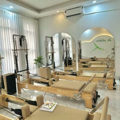 Máy tập Pilates Reformer Tower