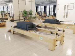 Máy tập Pilates Reformer