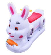 Xe điện đụng 100