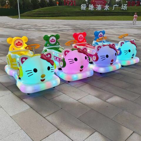 Xe điện đụng 27