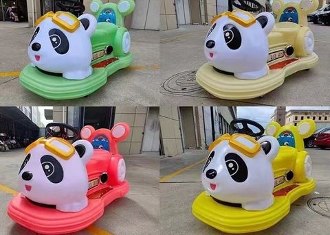 Xe điện đụng 33