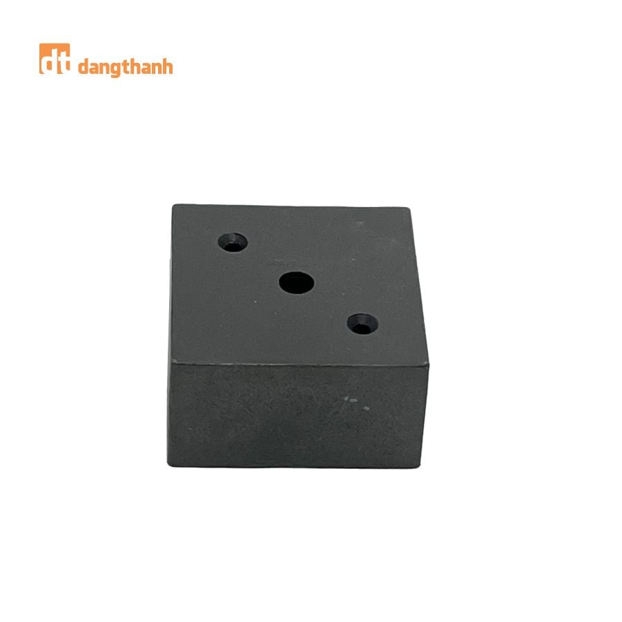  Ốp chân vuông J - 045 