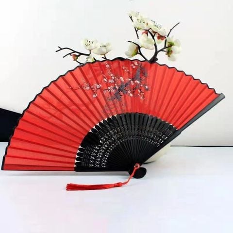 Quạt lụa