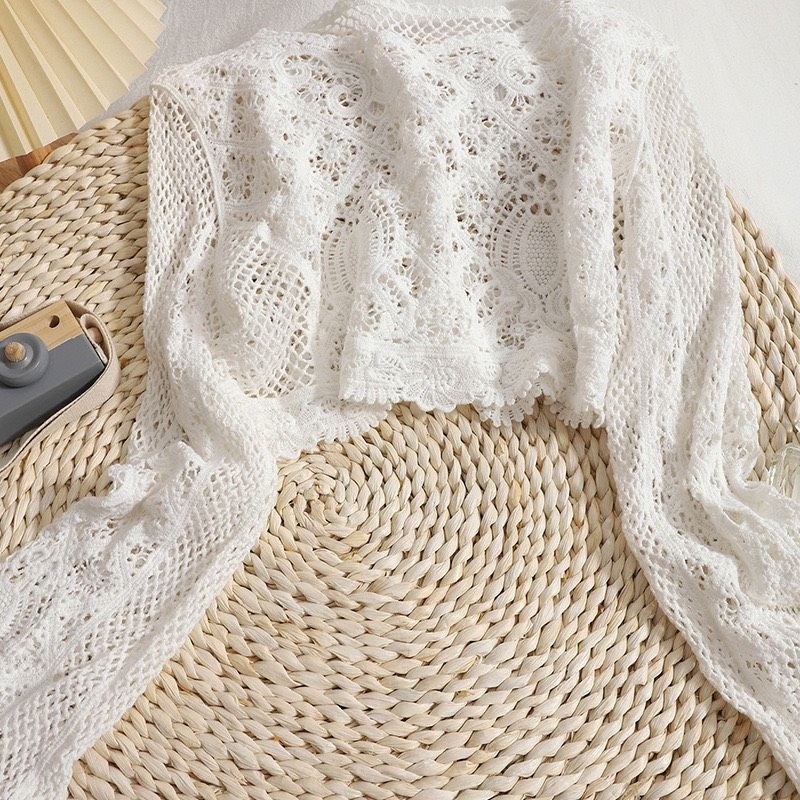 Áo Croptop Tay Dài - Lace Blouse