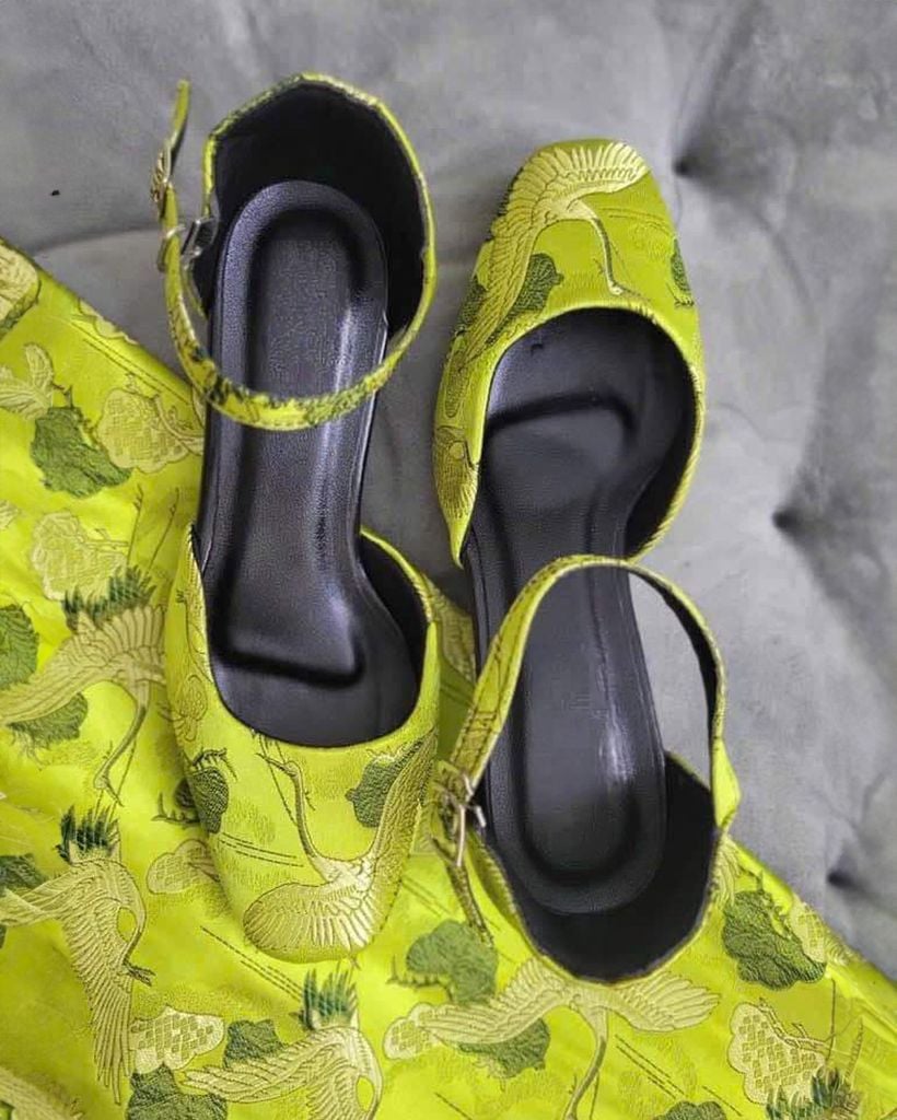 Giày Hương Cảng Gót