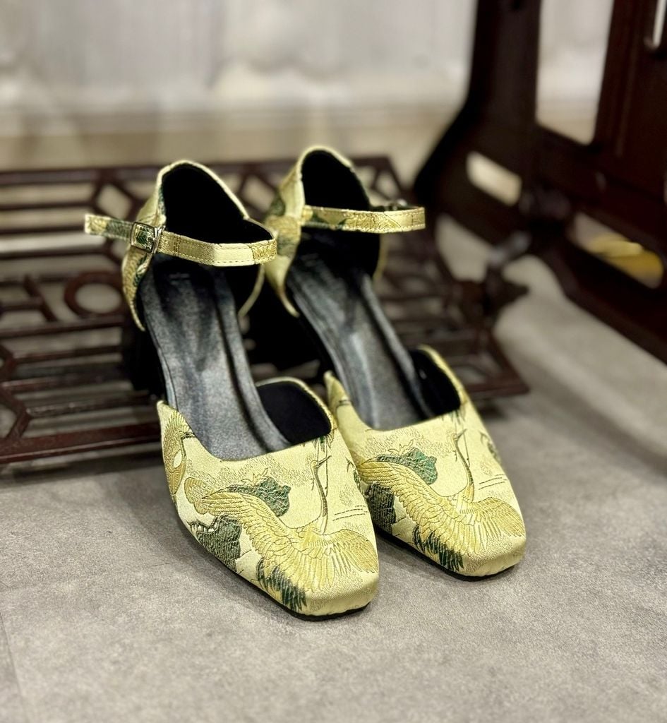 Giày Hương Cảng Gót