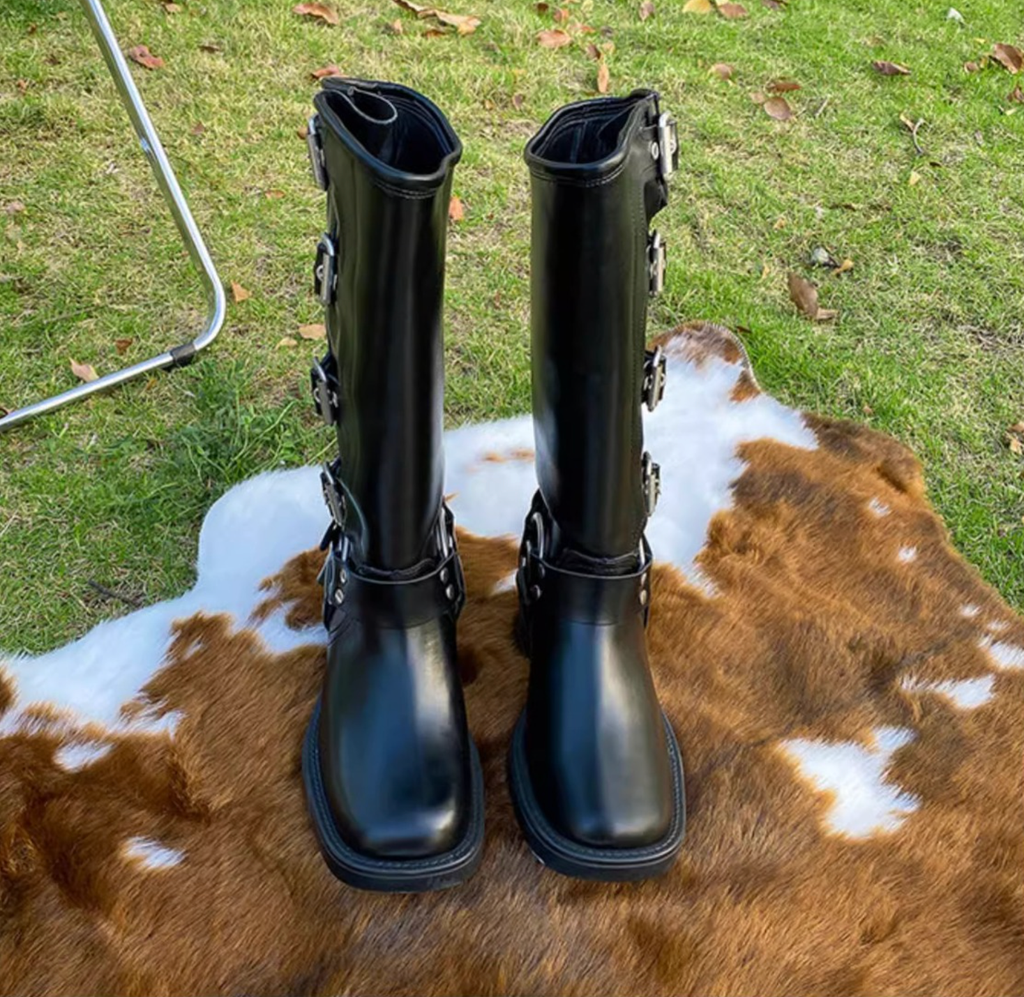 Giày Boot Khoá Gài Cổ Cao