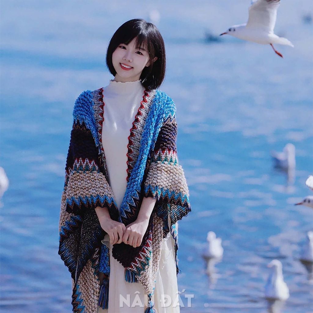 Khăn Choàng Thổ Cẩm - Poncho Len