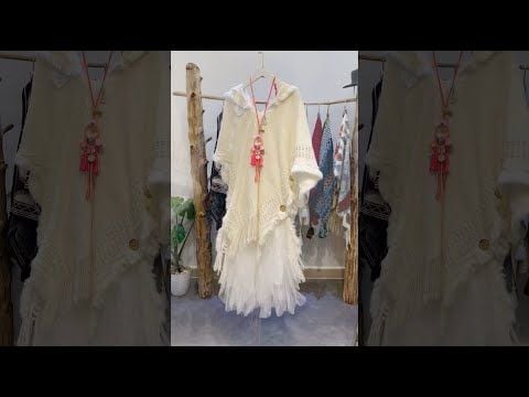 Áo Choàng Len Trắng Kem - Blancas