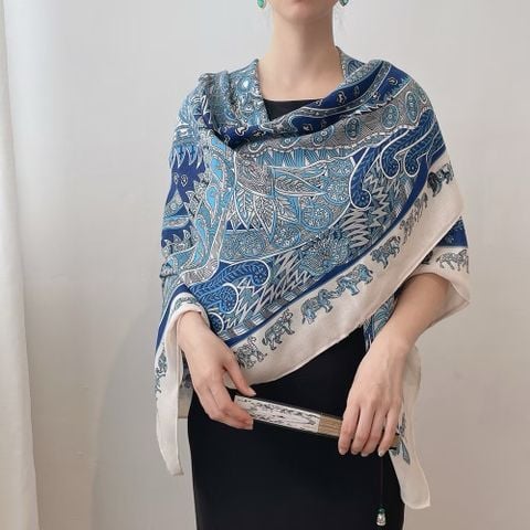 Khăn vuông xanh