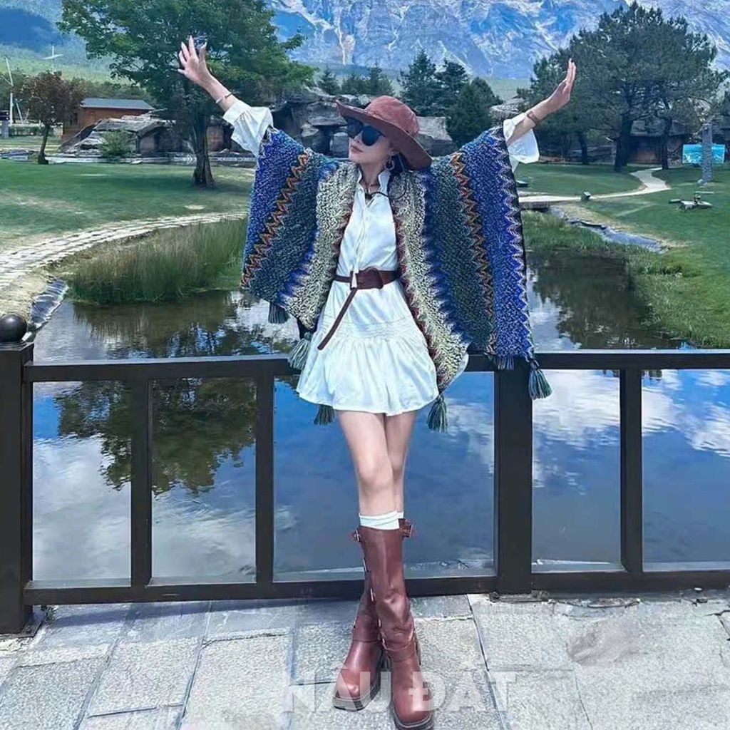 Khăn Choàng Thổ Cẩm - Poncho Len