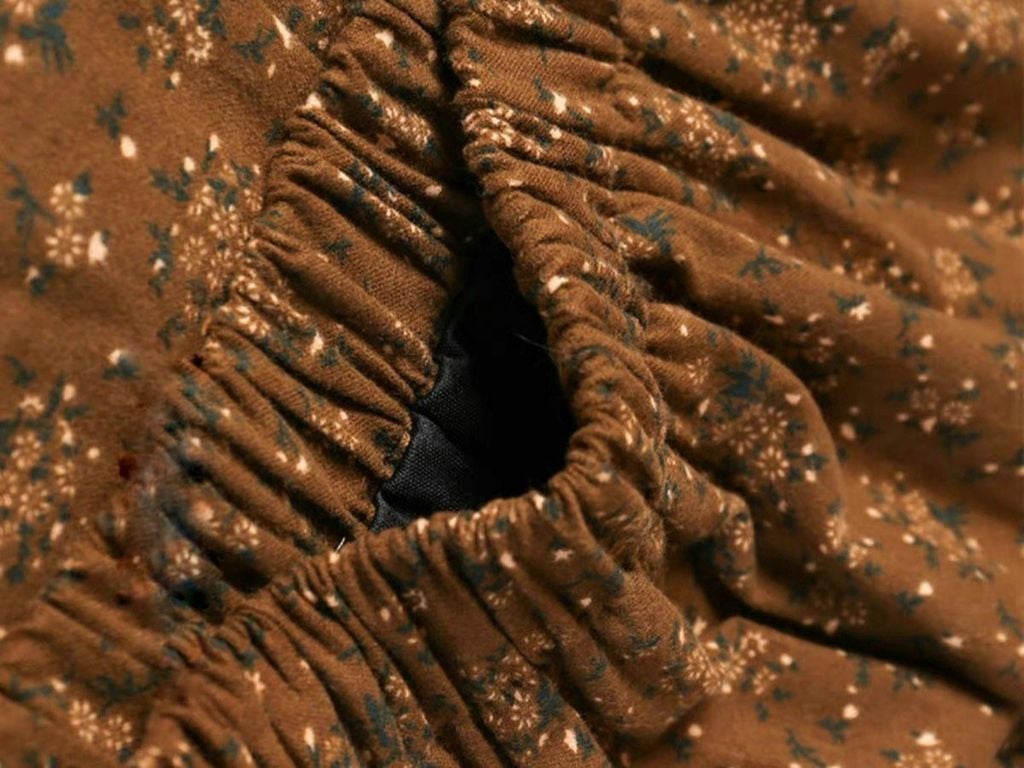 Chân Váy Hoa Nhí Nâu - Callia