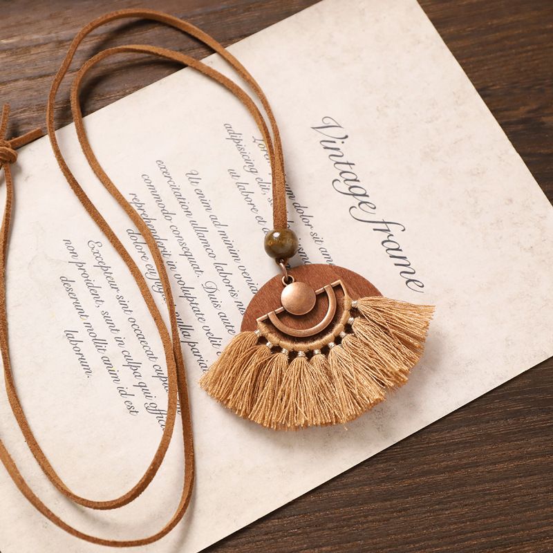 Vòng cổ boho tua rua