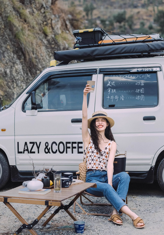 Áo Len Móc Hoạ Tiết