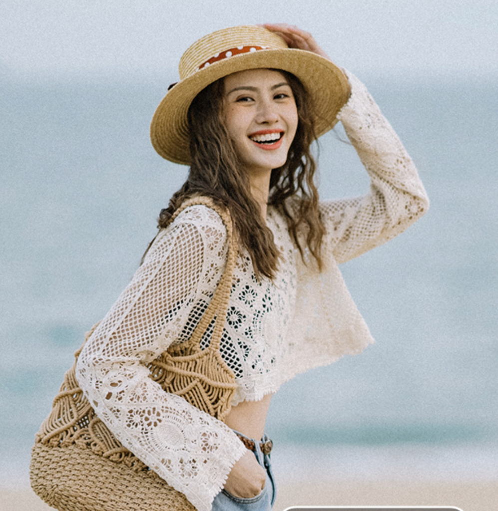 Áo Croptop Tay Dài - Lace Blouse