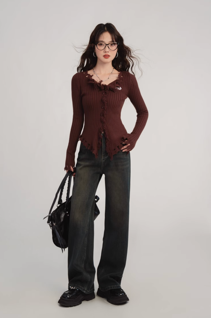 Áo Len Nâu Tay Dài - Amira