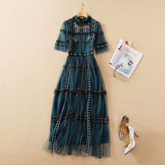 Đầm Thiết Kế Thêu Xanh - Tel annas