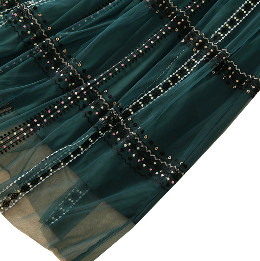 Đầm Thiết Kế Thêu Xanh - Tel annas