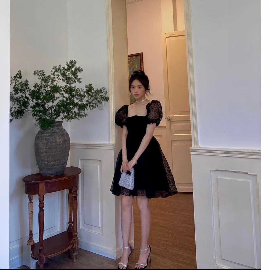 Đầm Đen phồng tay