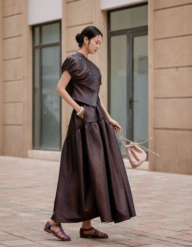  Áo Nov23 Rocky Nâu 