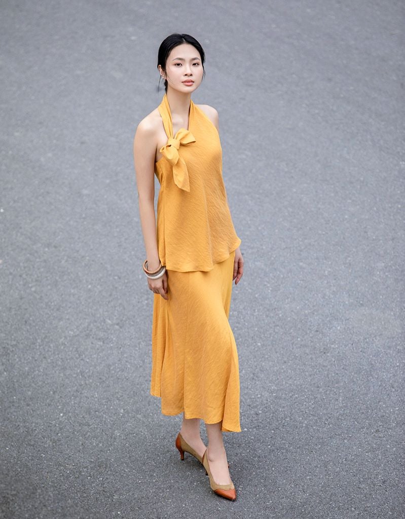  Áo Nov23 Knot vàng 