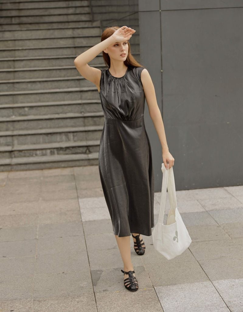  Đầm Lily Simla đen 