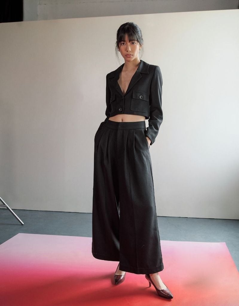  Áo vest ngắn đen 