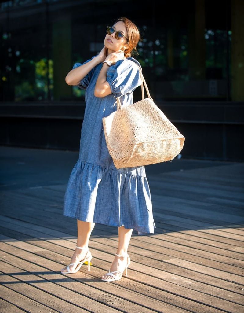  Đầm tay phồng tùng nhún tầng bèo xám 