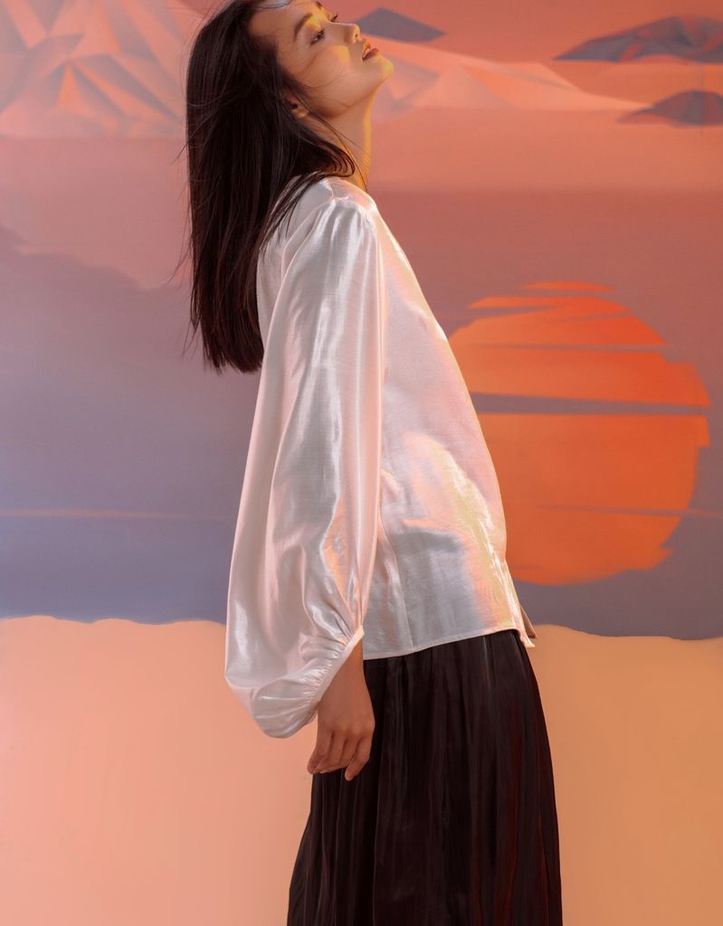  Áo tay phồng trắng 