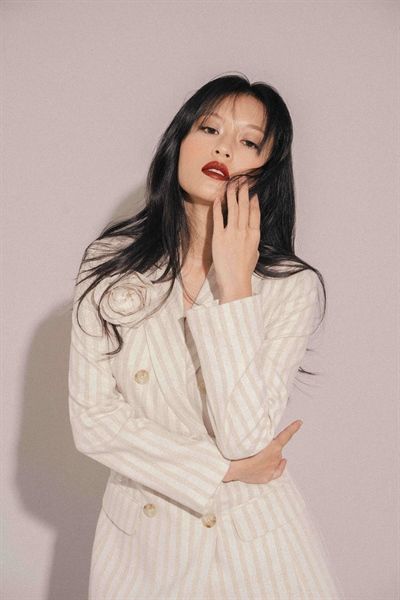  Áo vest tay dài 6 nút sọc kem 