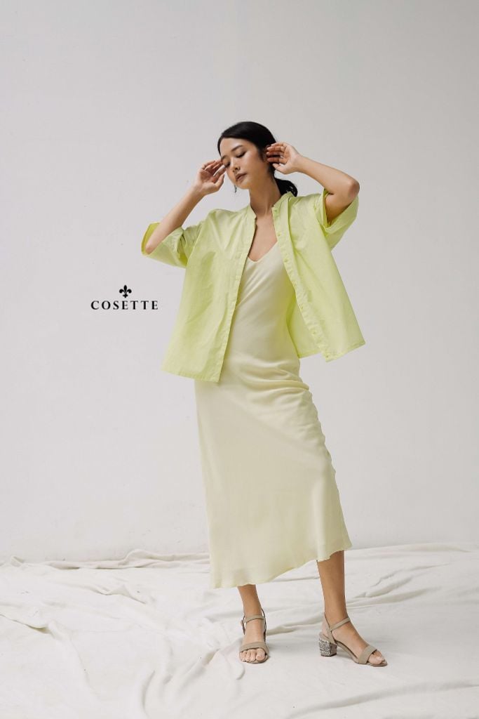  Đầm tùng xéo 2 dây vải lụa xanh cốm 