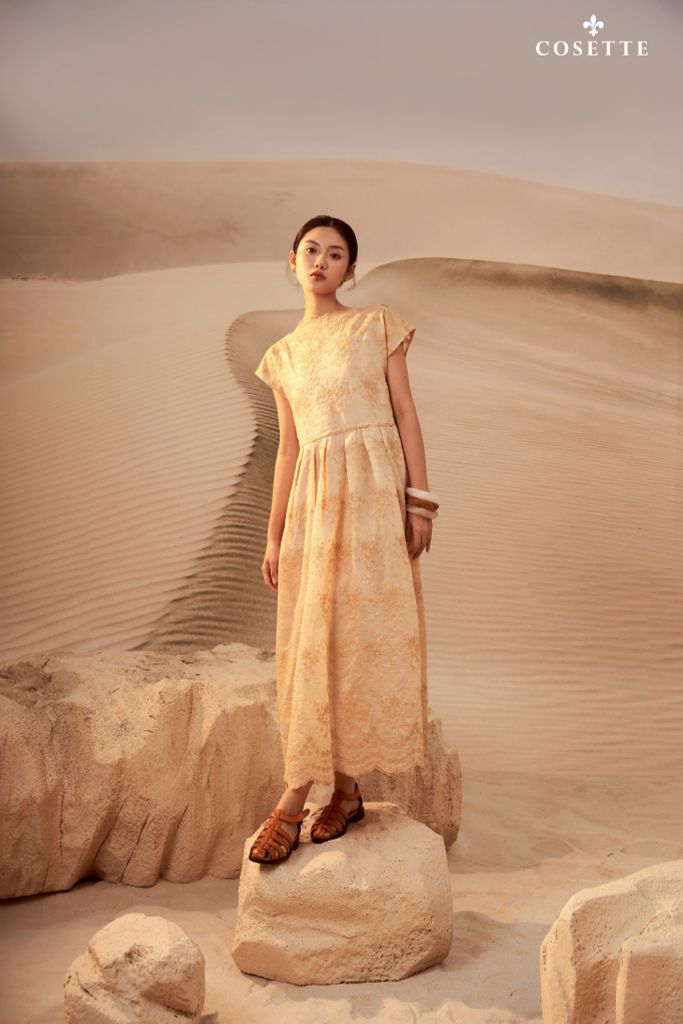  Đầm Silkroad Plumeria Nâu 